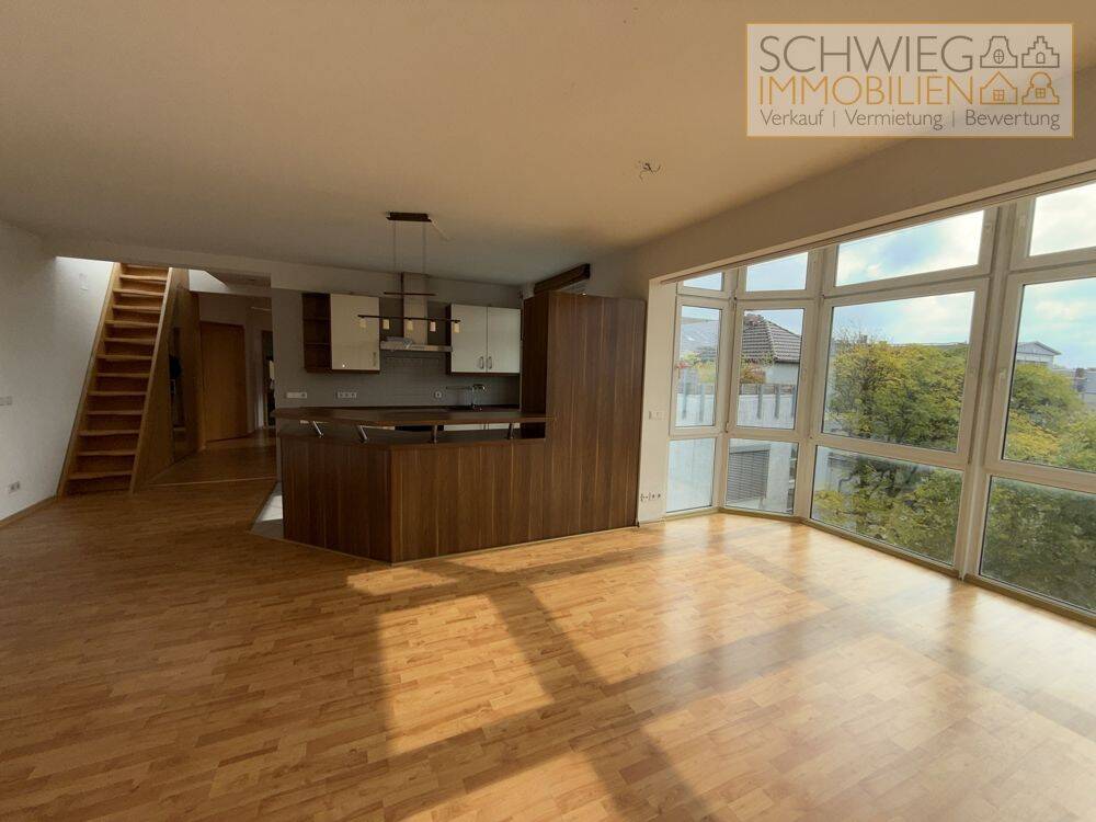 3,5-Zimmer Wohnung im Stadtzentrum mit Dachterrasse, 3046 Cottbus (Mitte Spremberger Vorstadt Ströbitz)