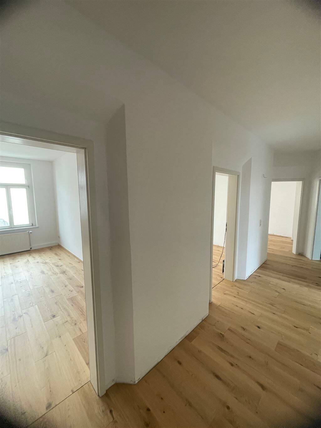 Gohlis-Süd! helle 2 Zimmer-Whg* neuer Fußboden* sep. Küche*Tageslichtbad mit Dusche, 4155 Leipzig (Gohlis-Mitte Gohlis-Süd)