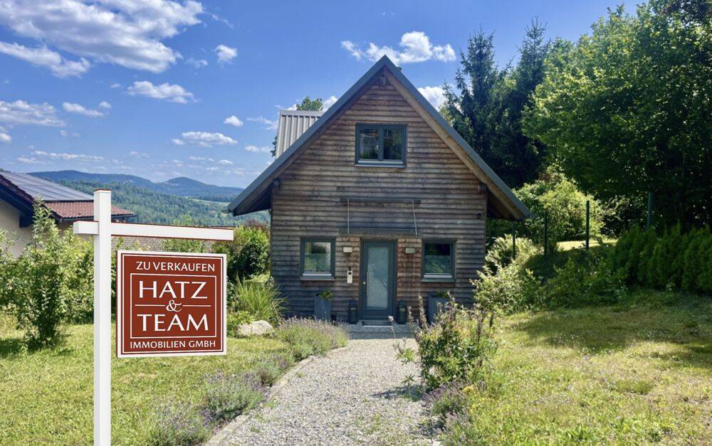 Stilvolles Chalet in erhöhter Lage mit traumhaftem Panoramablick über Hauzenberg!, 94051 Hauzenberg