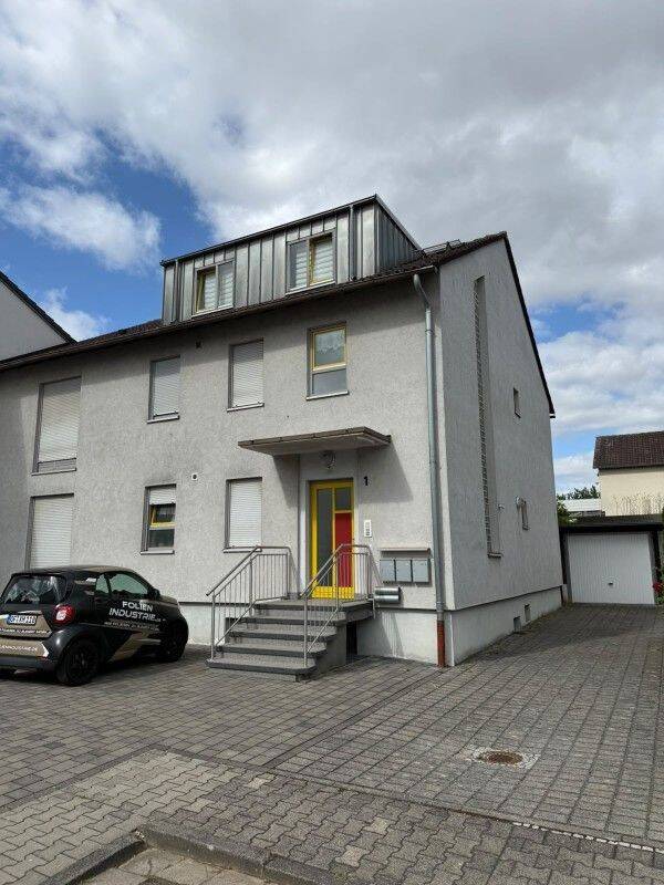 Gemütliche 3-Zimmer-Dachgeschosswohnung, 61138 Niederdorfelden