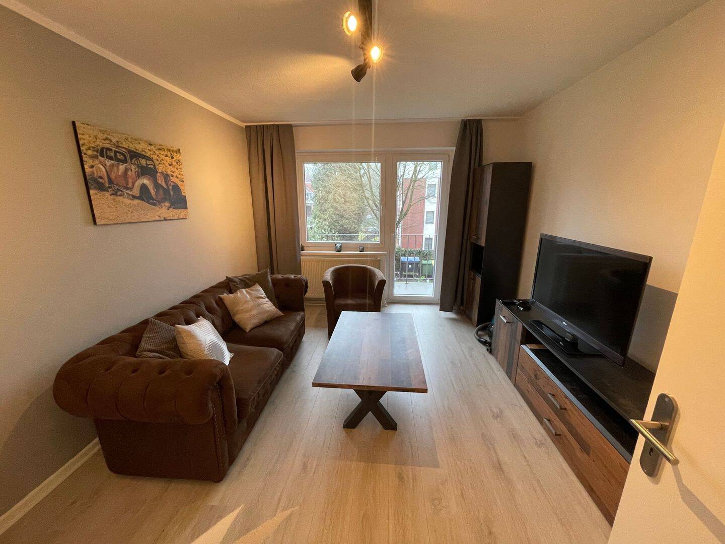 Wohnen auf Zeit – Kompl. Möblierte 3 Zimmer Wohnung mit sonnigem Balkon in Hamburg-Harburg, 21073 Hamburg (Harburg Eißendorf Heimfeld Wilstorf)