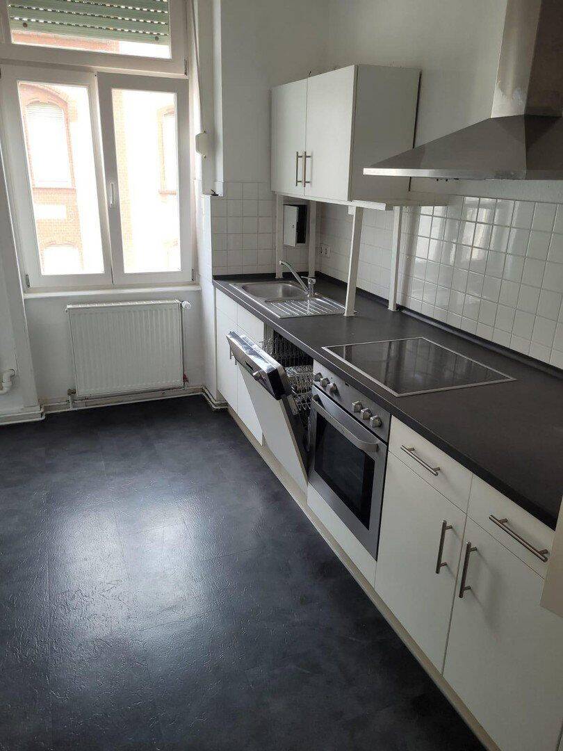 2 Zimmer Wohnung inkl. Einbauküche und Balkon, 65203 Wiesbaden (Biebrich Mainz-Amöneburg Schierstein)