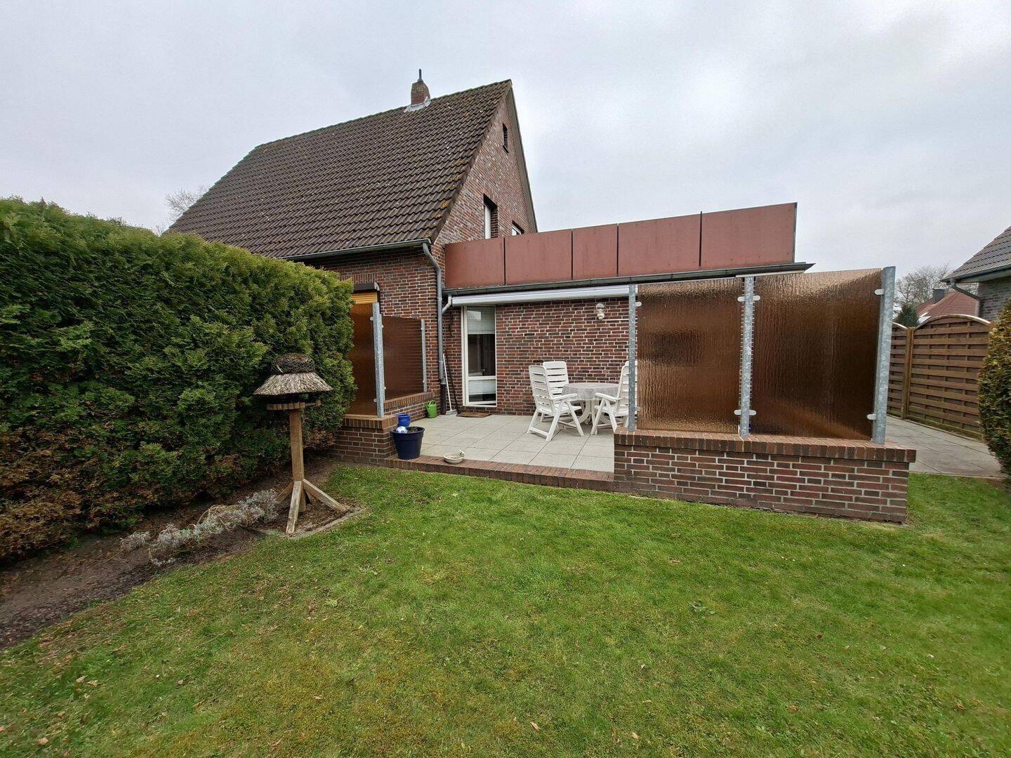 Einfamilienhaus – Mehrgenerationswohnen – 2 Bäder – Dachterrasse – Garage – 2 Stellplätze, 26419 Schortens (Stadt Wilhelmshaven)