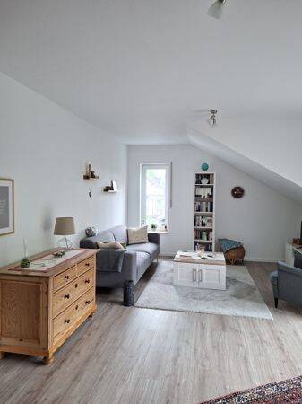 *OTT IMMOBILIEN* Hochwertige Wohnung mit Balkon., 57462 Olpe