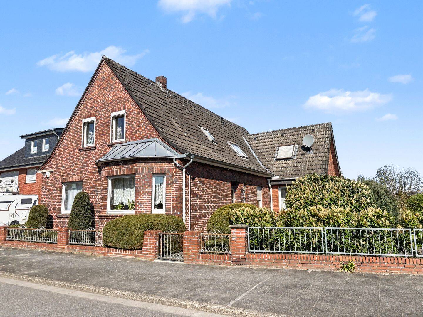 Charmantes Einfamilienhaus mit großzügigem Raumangebot in begehrter Wohnlage von Rheine, 48431 Rheine