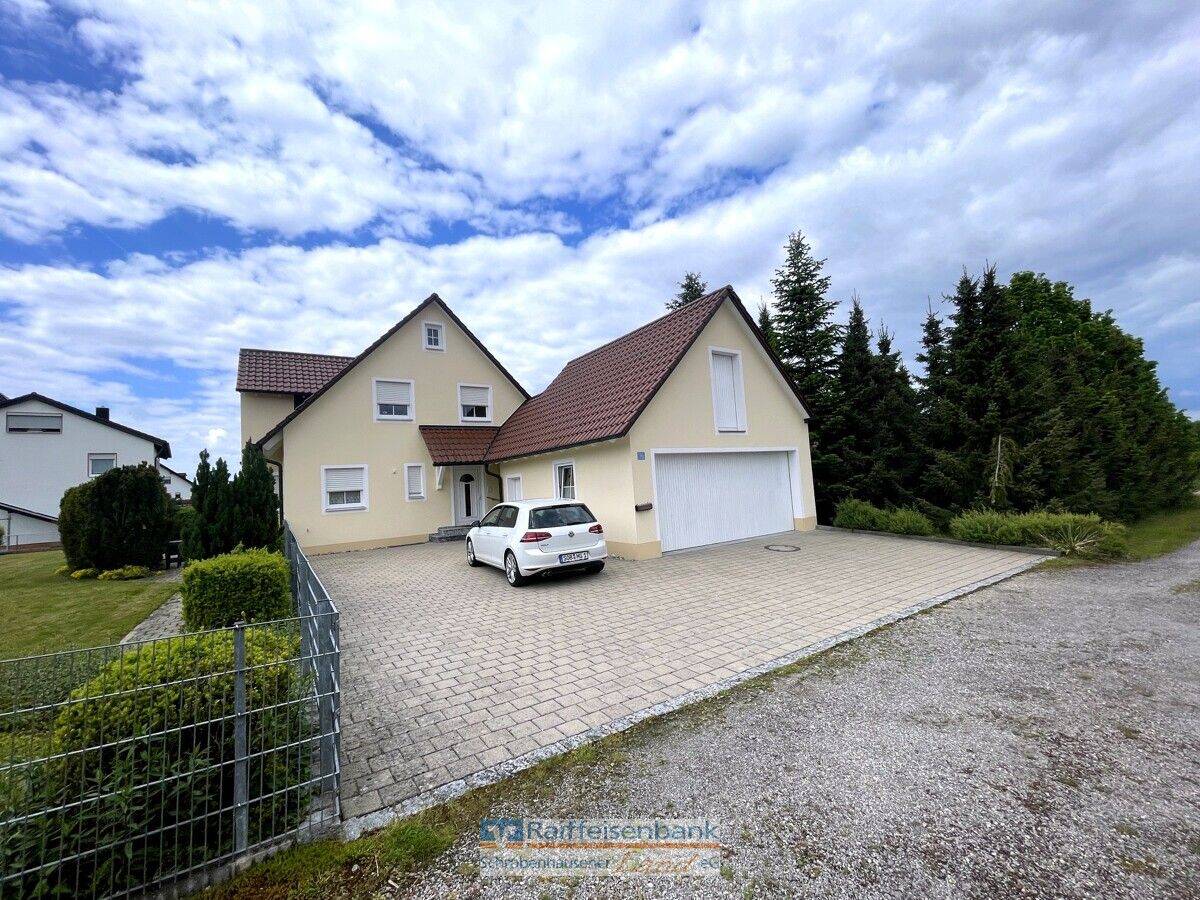 Große 2-Zi.-Erdgeschosswohnung mit Garten, Einbauküche, Garage und Stellplatz, 86565 Gachenbach