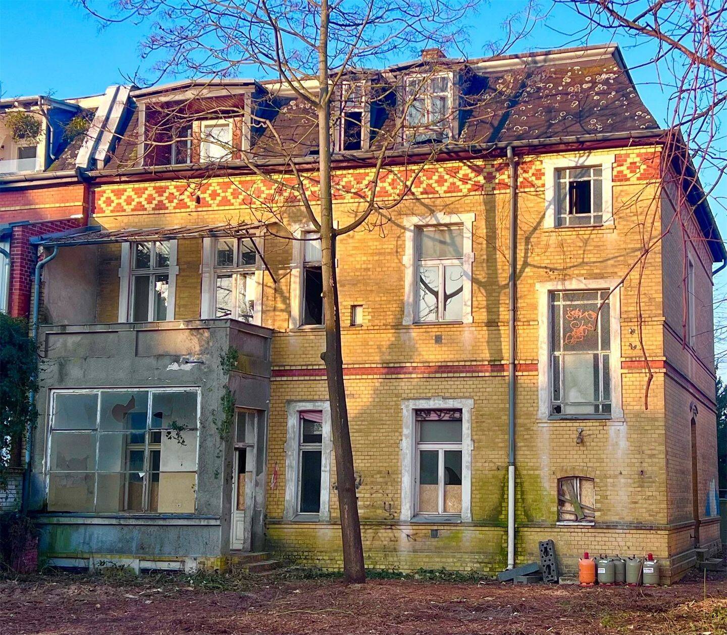 3.200,- pro QM- 1 BIS 3 FAMILIEN- STUCKVILLA zum Sanieren +Erweitern für 500qm Wfl-1117qm Grund, 12205 Berlin (Steglitz-Zehlendorf Lichterfelde)