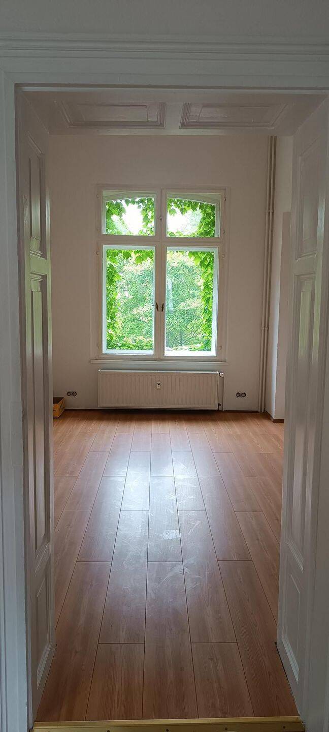 Stilvoll wohnen: Helle 2-Zimmer-Wohnung mit 72 m² im Altbau, 6618 Naumburg (Saale)