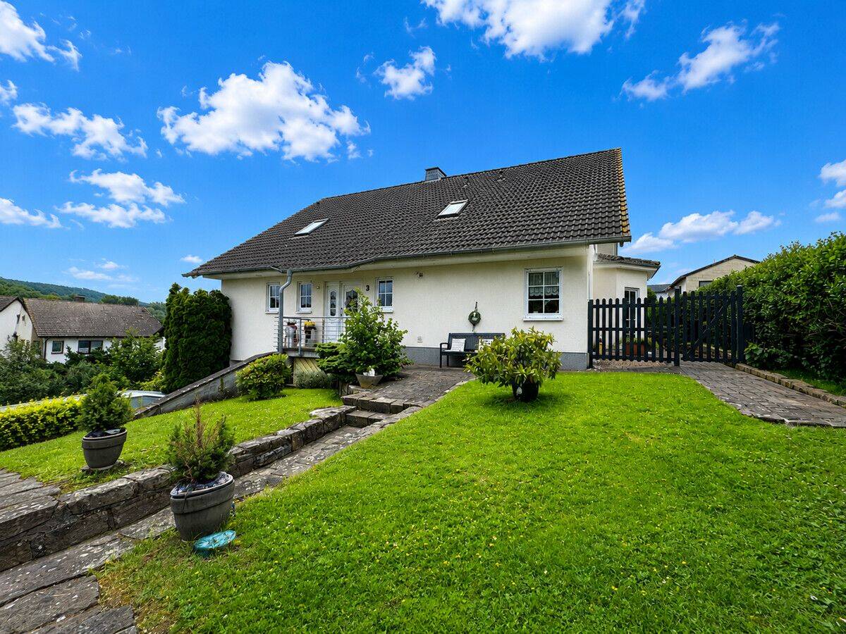 Elegantes Einfamilienhaus mit schönem Garten & durchdachter Raumaufteilung in Liebenau-Niedermeiser!, 34396 Liebenau
