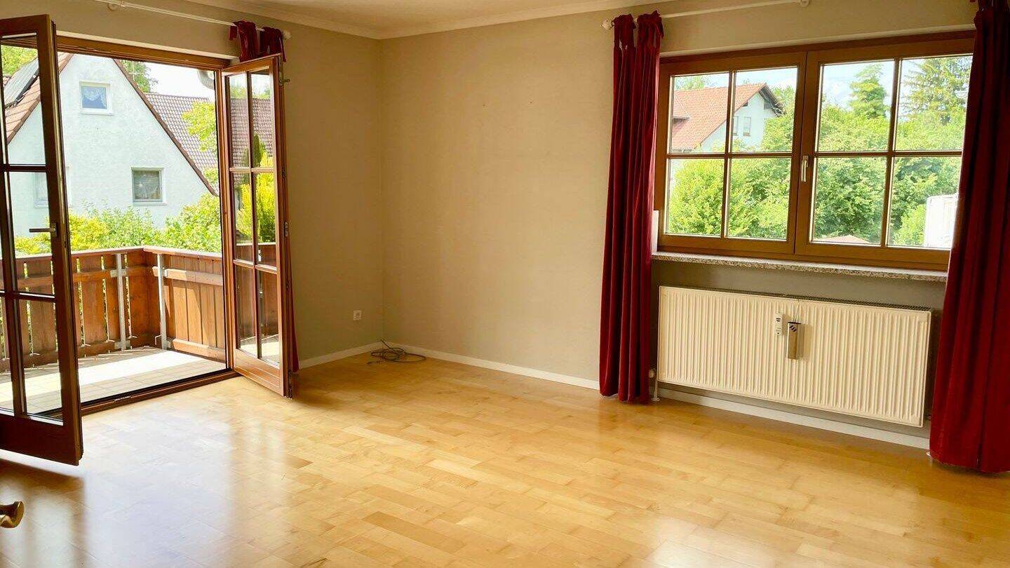Lichtdurchflutete 3-Zimmer Wohnung mit 2 Balkonen, frei ab sofort, 82194 Gröbenzell