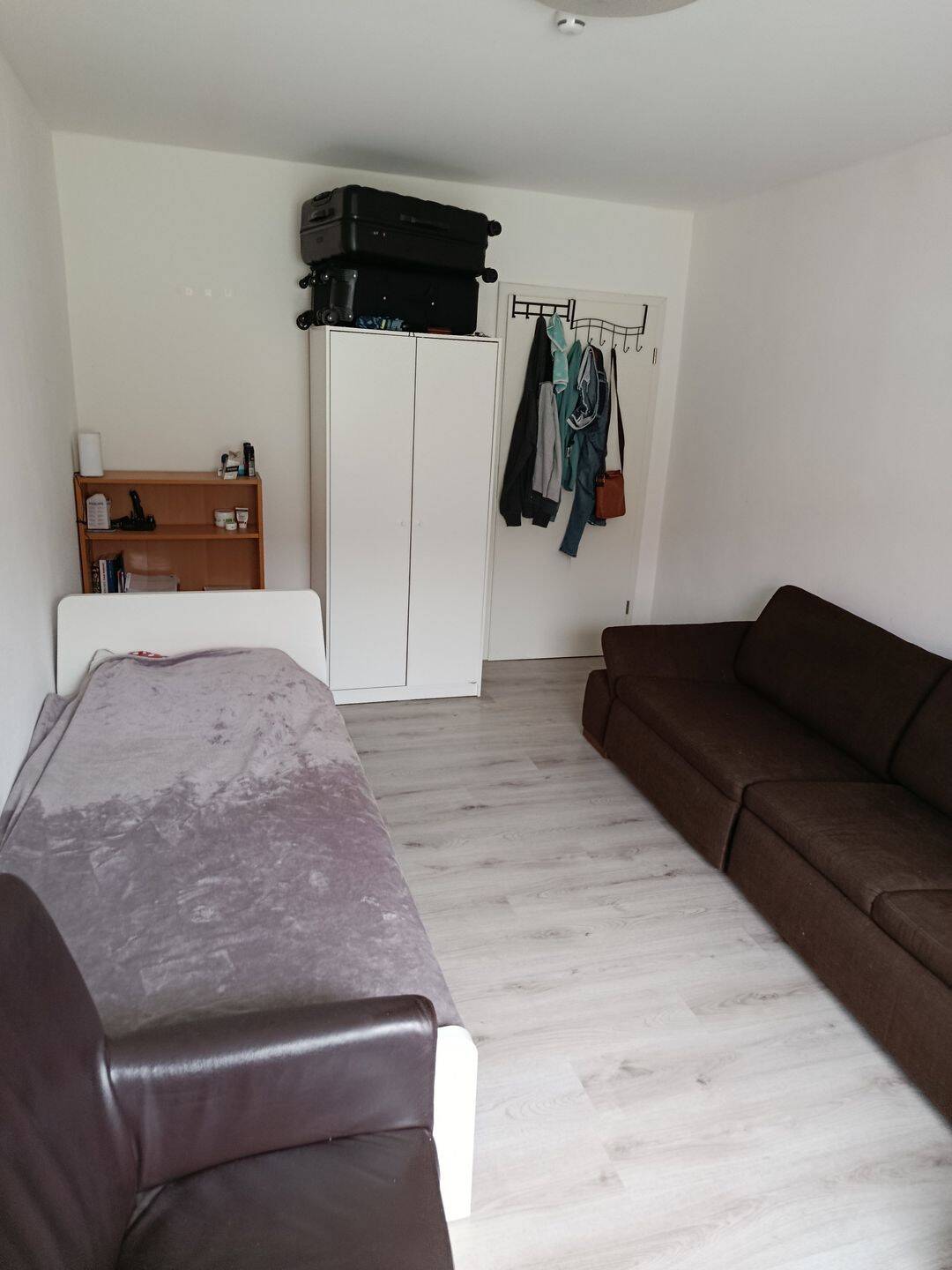 Ein möbliertes 2-Bett-Zimmer / A furnished twin room, 90441 Nürnberg (Gibitzenhof Sandreuth Schweinau Werderau)