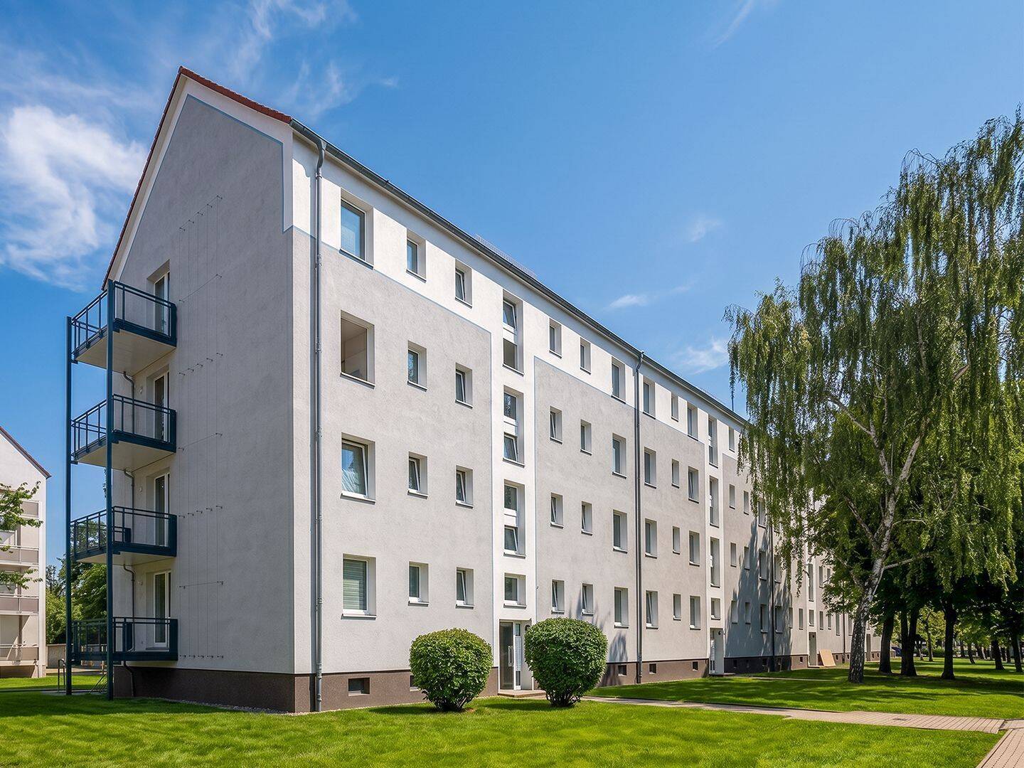 Lichtdurchflutete 2-Raum-Wohnung mit neuem Grundriss & Balkon, 6217 Merseburg