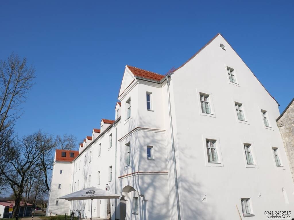 [] biburg [] 5-raum wohnung über 3 etagen [] frei [] parkett [] wanne und dusche [] stellplätze [], 93354 Biburg