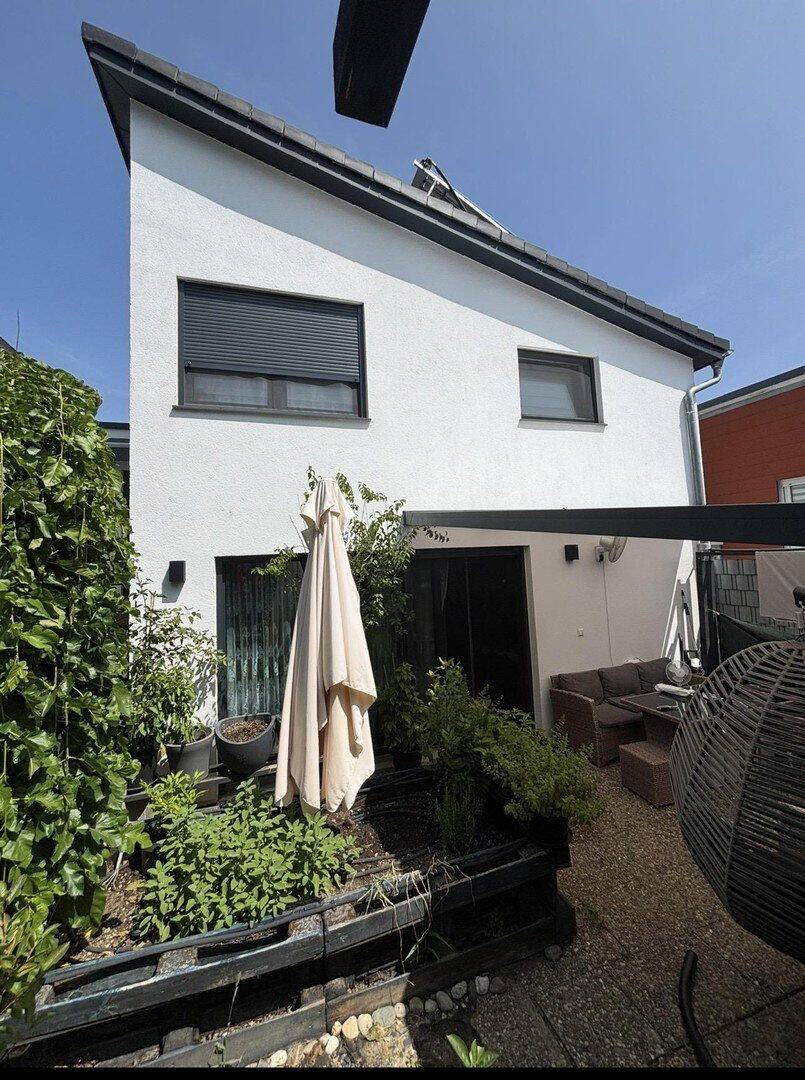 Hochwertiges Einfamilienhaus mit exklusivem Wohnkomfort und zukunftssicherer Energieeffizienz, 71287 Weissach