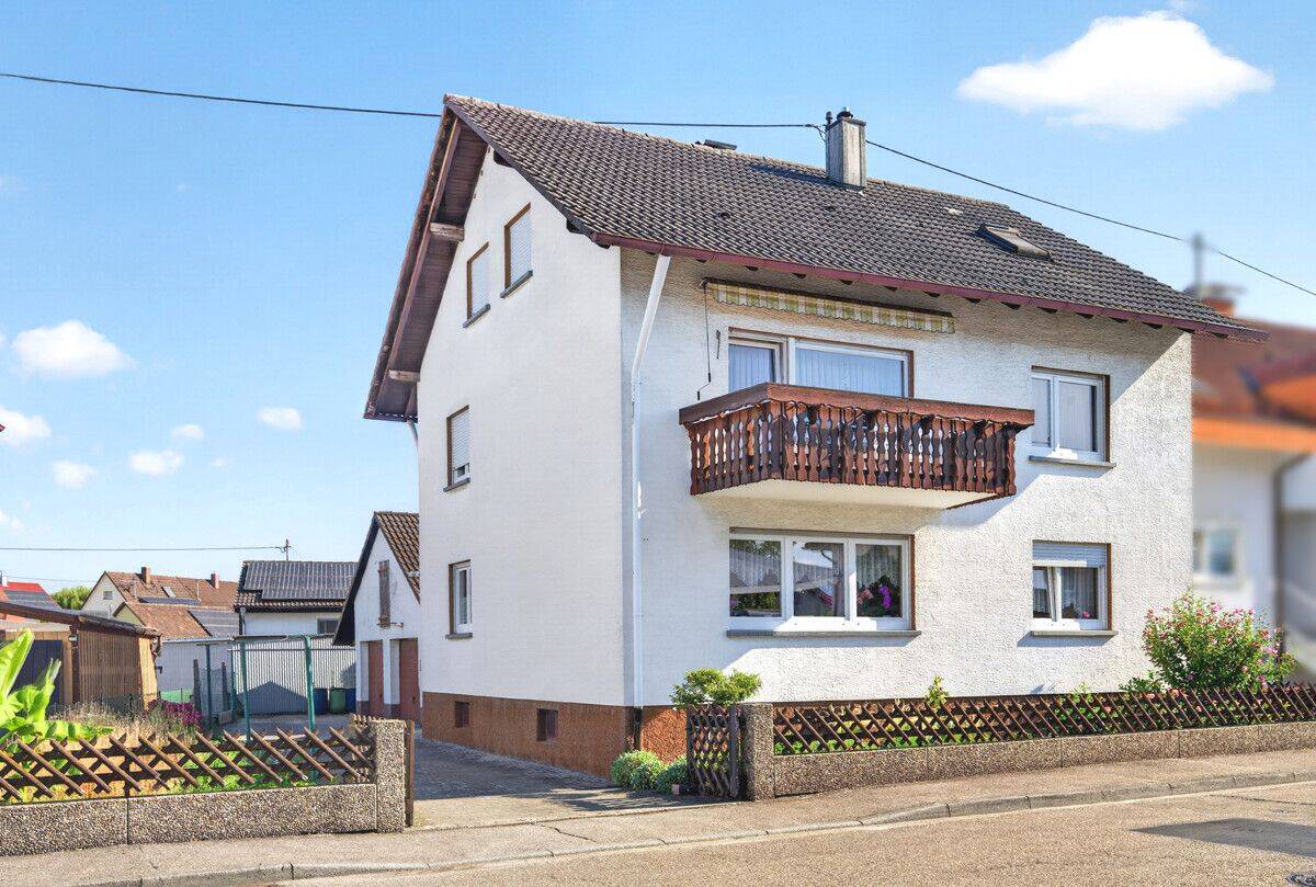 2-Familienhaus mit Charme, gepflegter Substanz, neuer Haustechnik, vielfältigen Nutzungsmöglichkeiten!, 76571 Gaggenau