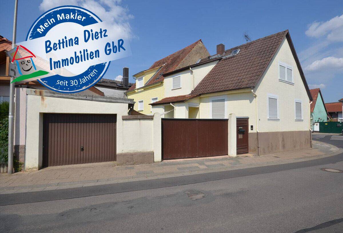 DIETZ: Einfamilienhaus mit Innenhof, kleinem Nebengebäude und Garage in Schaafheim – Radheim., 64850 Schaafheim