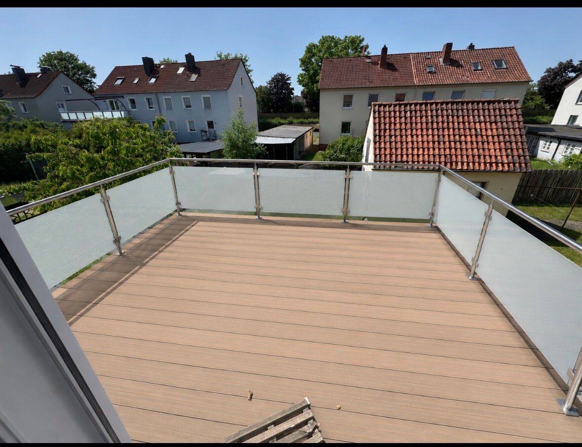 Erstbezug nach Kernsanierung – Moderne DHH mit XXL Garage Garten, 31535 Neustadt am Rübenberge