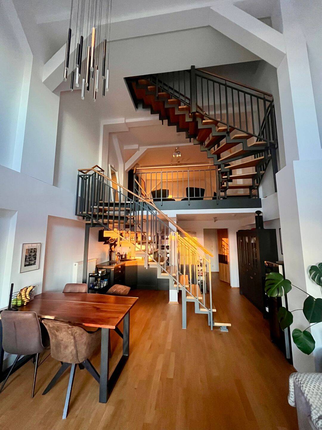 Exklusive Loft-Maisonette mit Galerie und beeindruckender Raumhöhe, 90429 Nürnberg
