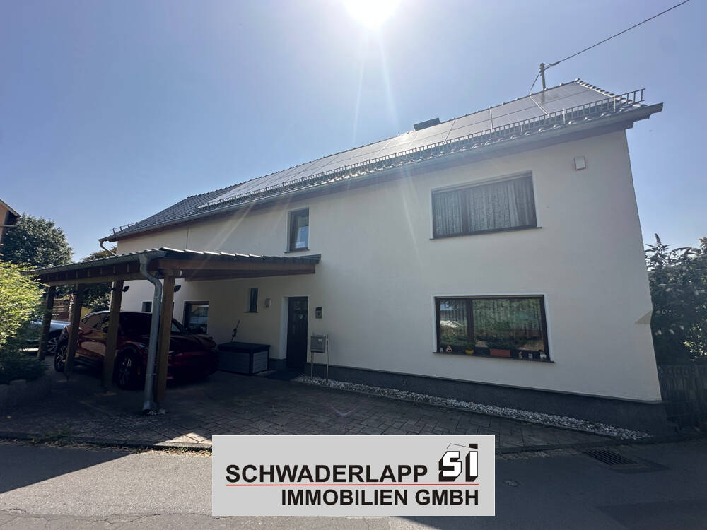 Großes Einfamilienhaus mit Pool, Sauna, Lift und nachhaltiger Energietechnik, 57610 Gieleroth