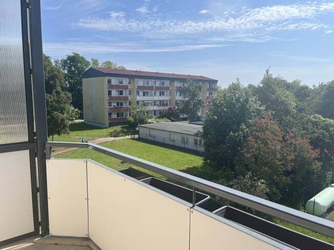 2-Raum-Wohnung mit Balkon, 39387 Oschersleben (Bode)