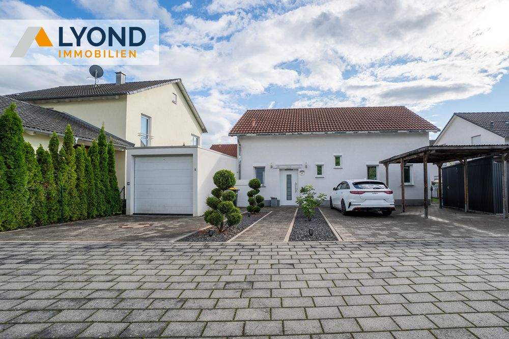 Dieses moderne Einfamilienhaus sucht Sie als neuen Eigentümer!, 73269 Hochdorf