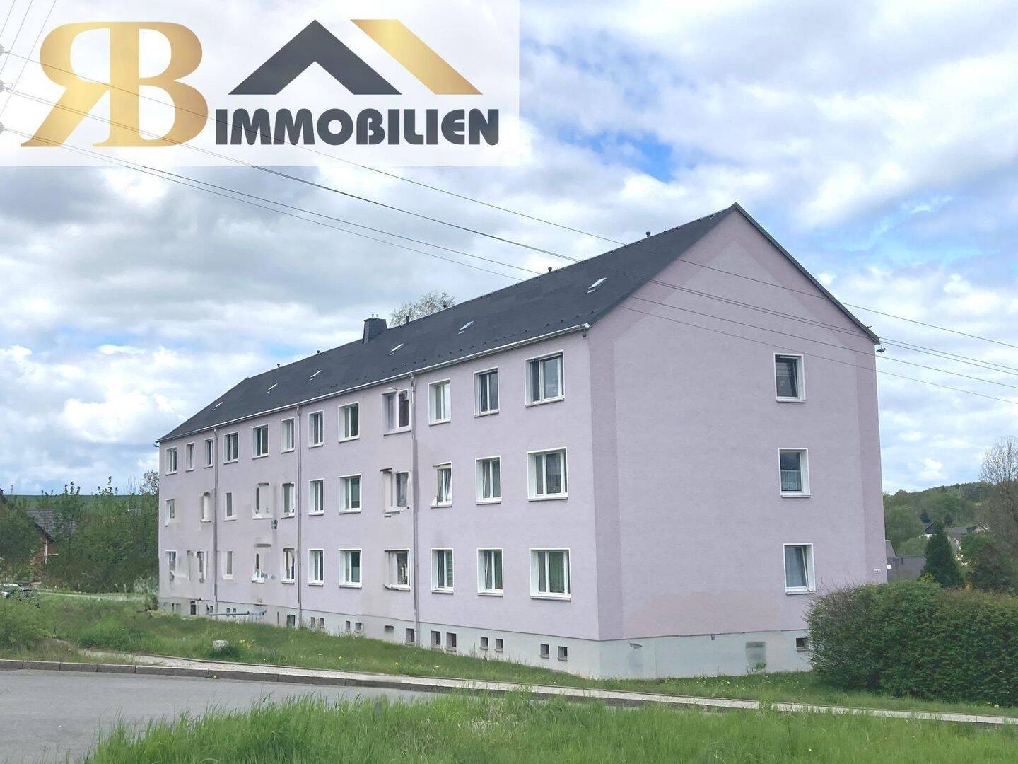 Charmante Etagenwohnung – Teil eines kleinen Wohnungspakets mit 5 ETWs in Stollberg/Erz., 9366 Stollberg/Erzgeb.