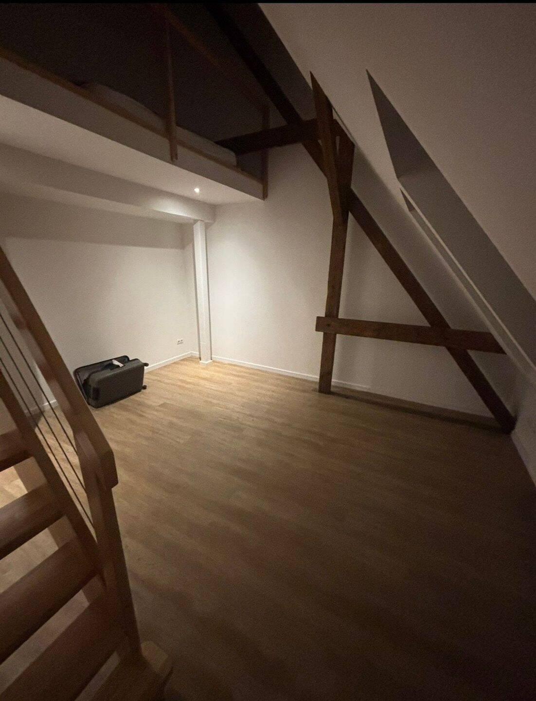Helles Maisonette WG-Zimmer Nähe HTW, Spree, Sbahn, Regio, 12439 Berlin (Treptow-Köpenick Kleingartenanlage Waldland Niederschöneweide)