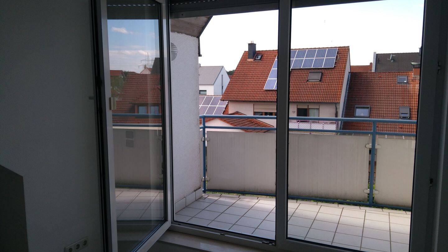 Sehr gepflegte 2,5 Z. DG Wohnung in Stockstadt, 63811 Stockstadt a. Main