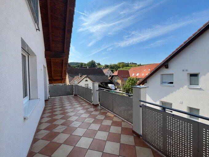 Großzügige Maisonettewohnung mit über 150 m² Wohnfläche in Auggen, 79424 Auggen