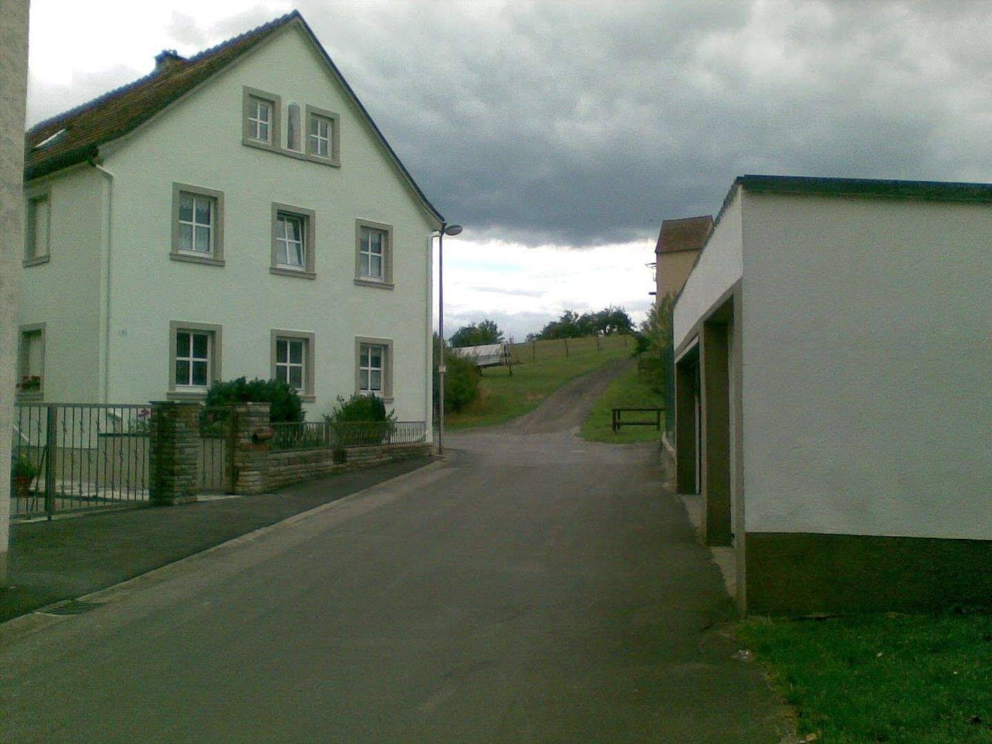 Herrliches 2-Fam.Haus mit Resthof am Dorfrand Knetzgau-Hainert – direkt vom Verkäufer, 97478 Knetzgau