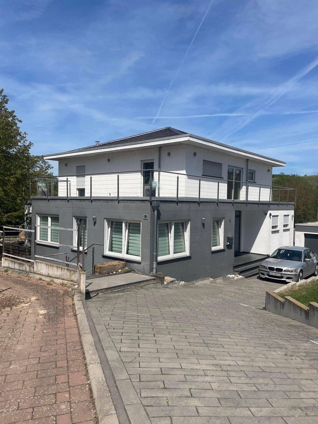 Zellertal- Harxheim  Moderne Stadtvilla mit Garten, Dachterrasse & separatem Büro, 55232 Alzey