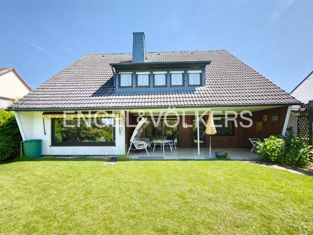 Einfamilienhaus mit großer Loggia und herrlichem, nicht einsehbarem Garten in beliebter Lage, 56323 Waldesch