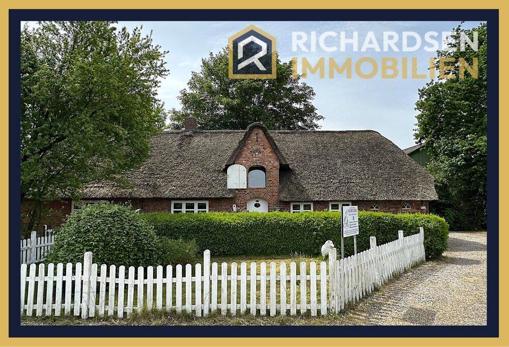 Friesenhaus unter Reet mit kleiner Weidefläche in ruhiger Lage in Risum-Lindholm OT Klockries, 25920 Risum-Lindholm