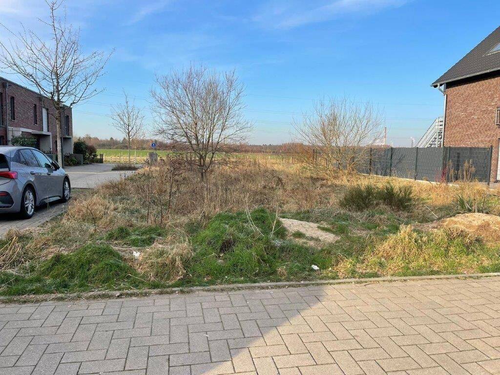 Einmalige Gelegenheit! Grundstück in begehrter Lage zu verkaufen!, 50769 Köln (Chorweiler)