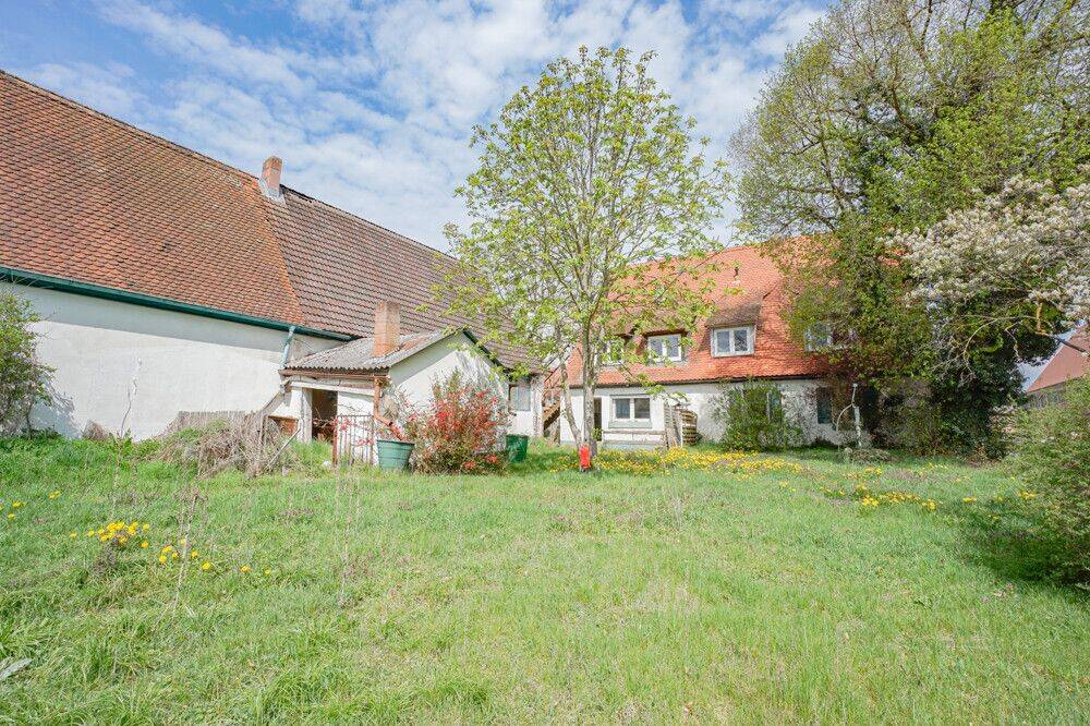 Kernsanierungsbedürftiges Bauernhausensemble mit großem Grundstück und vielseitigem Entwicklungspotenzial, 91183 Abenberg