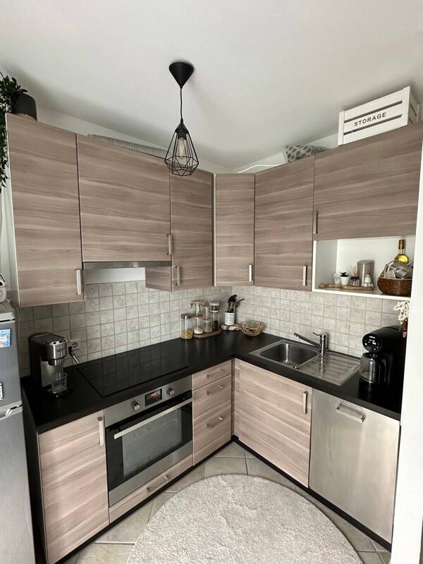 Hübsche 2 Zimmer Wohnung mit Einbauküche!, 39114 Magdeburg