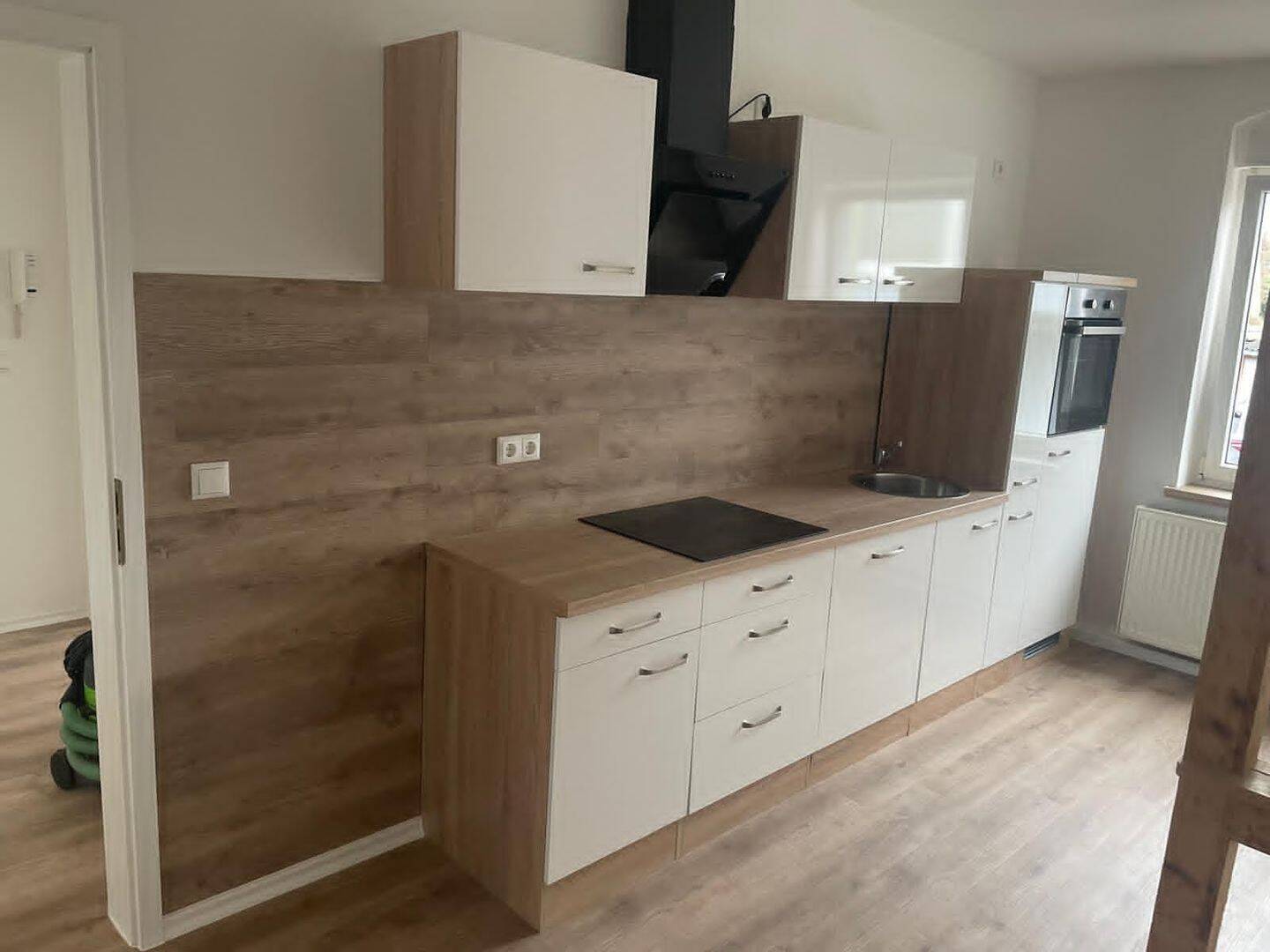 W3310 – Single Wohnung frisch renoviert m. Einbauküche, 1587 Riesa