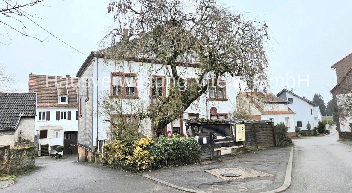 Zweifamilienhaus mit zusätzlichem Garagengrundstück, 66540 Neunkirchen