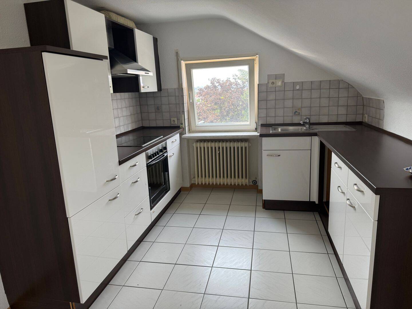 Helle, renovierte 2 Zimmer Wohnung in Heilbronn Mitte, 74074 Heilbronn (Heilbronn Sontheim)