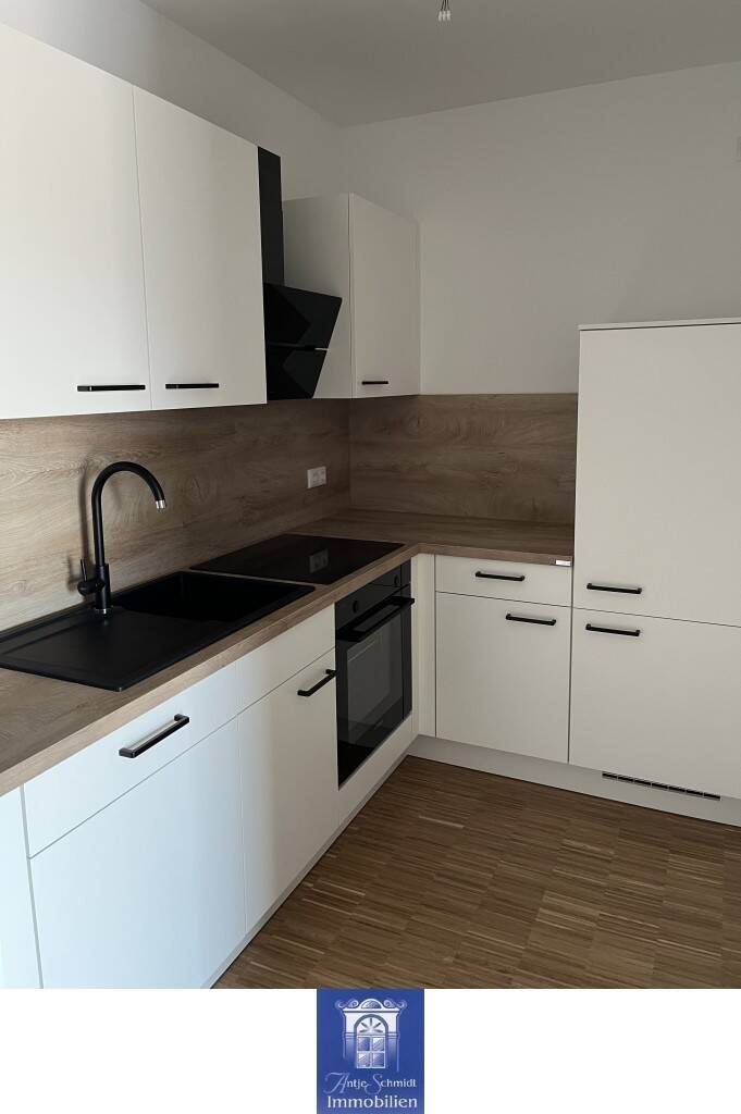 Heimelige Neubauwohnung im Erstbezug! EBK, Terrasse, Fußbodenheizung, Vinyl!, 1477 Arnsdorf
