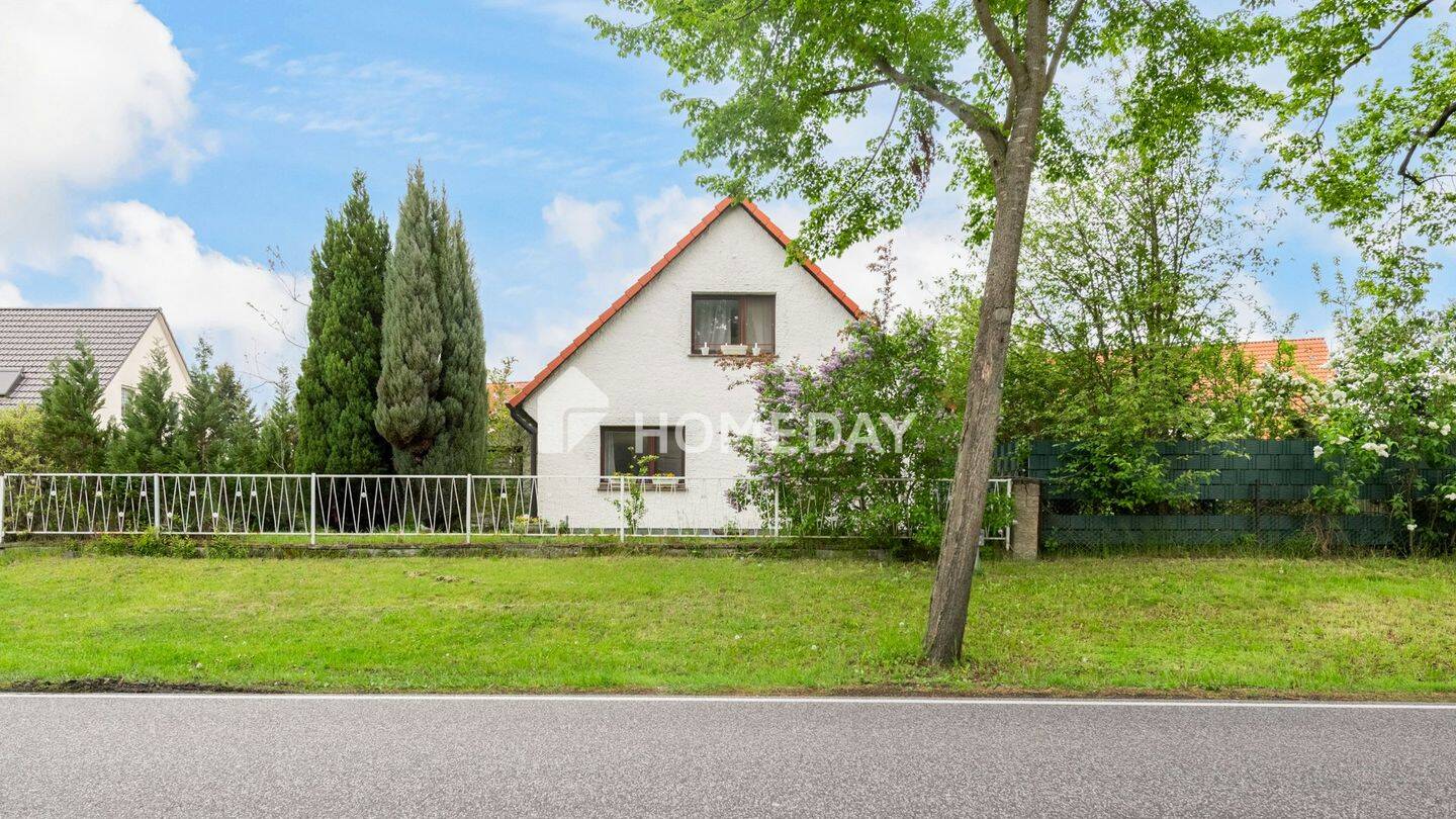 Familienidylle im Grünen – Gepflegtes Einfamilienhaus mit viel Platz auf 683 m² großem Grundstück, 15827 Blankenfelde-Mahlow