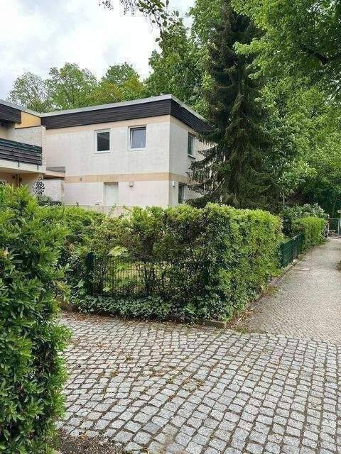 Vermietete, sehr nette 1,5 Zi-Whg mit großem Balkon und Garage, 14109 Berlin (Steglitz-Zehlendorf Nikolassee Wannsee)