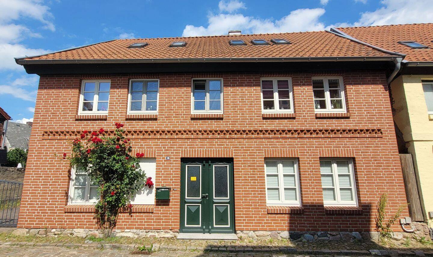 Ein Schmuckstück: 2-Zimmer-Dachgeschosswohnung mit Balkon, 19258 Boizenburg/Elbe