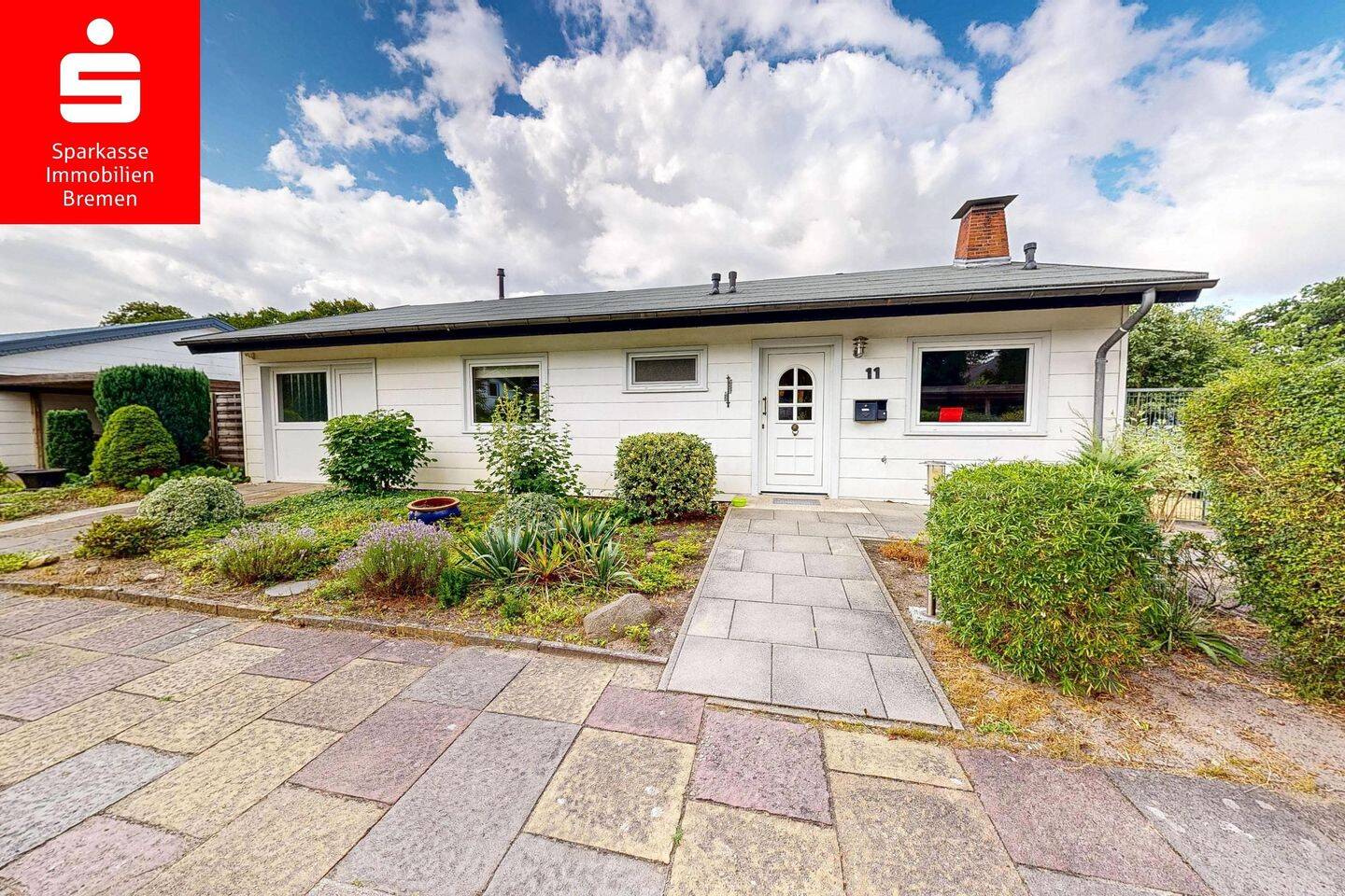 Bremen- Lehesterdeich: Einfamilienhaus mit Carport in beliebter Wohnlage, 28357 Bremen (Blockland Borgfeld Lehesterdeich)