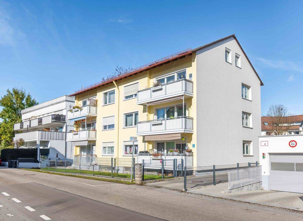 Gepflegtes 8-Familienhaus in zentraler Toplage mit Renditepotential, 82194 Gröbenzell
