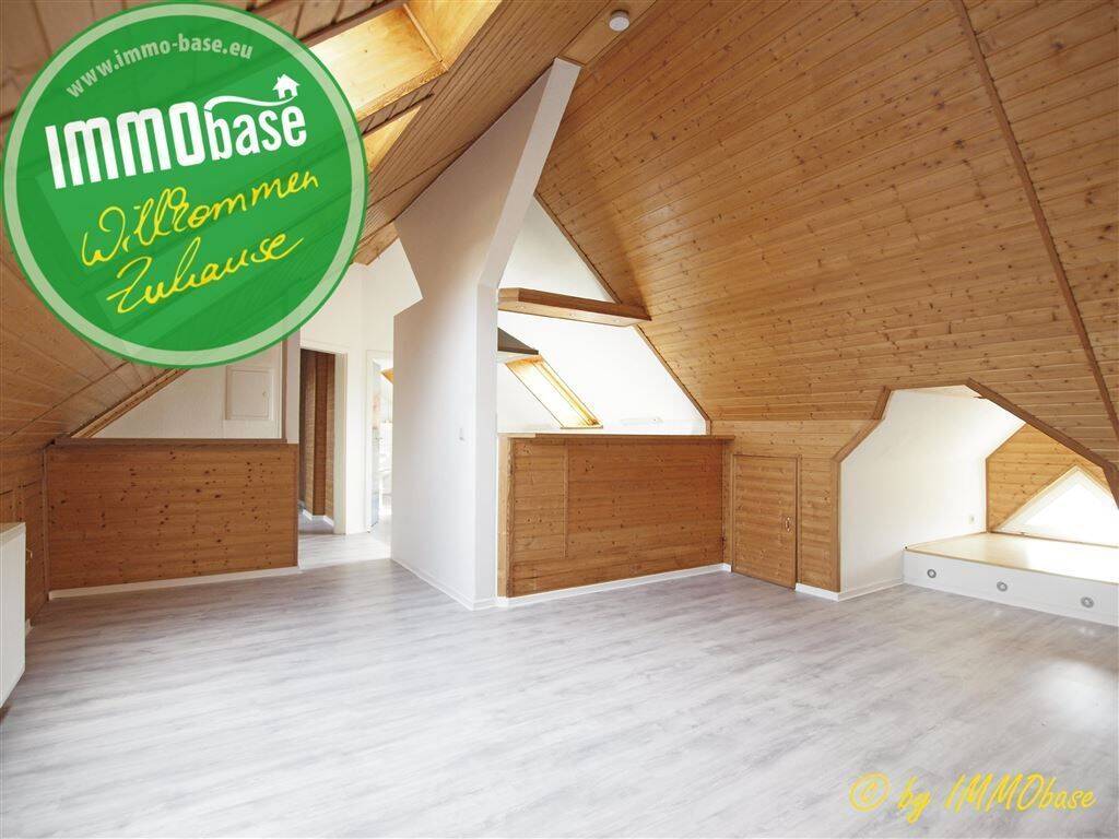 Nachmieter gesucht – Dachgeschoss-Wohnung mit viel Charme!, 9669 Frankenberg/Sa.
