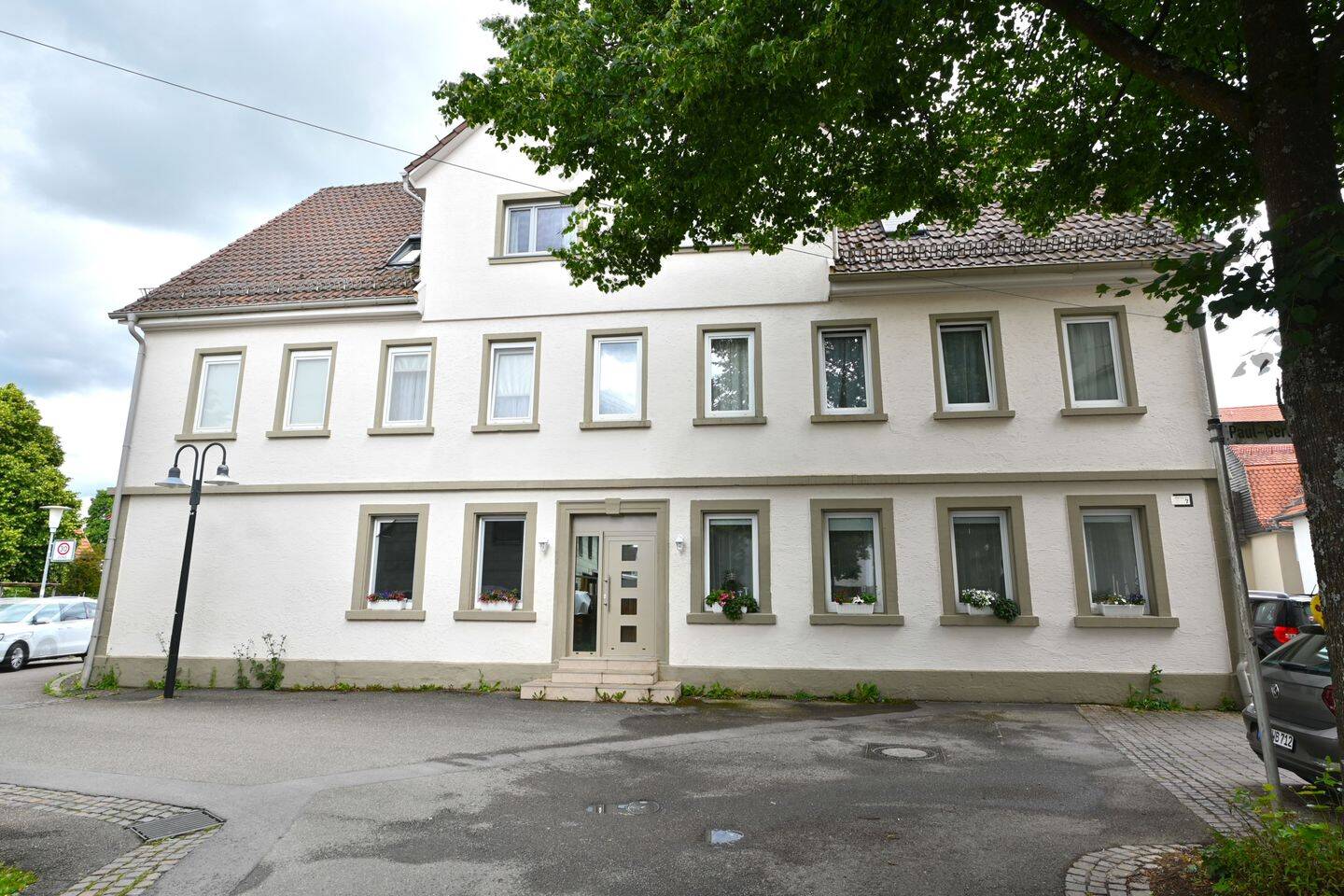 Helle Erdgeschosswohnung mit Terrasse und Stellplatz in Lindach, 73527 Schwäbisch Gmünd