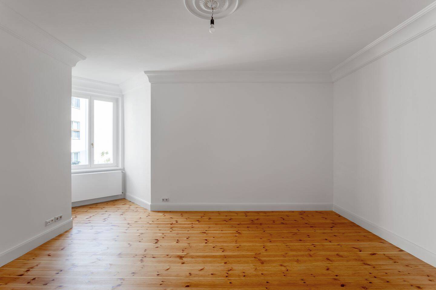 Unter 5.000 €/m²! Bezugsfreie 3-Zimmer-Wohnung. Hohe Decken, Dielenböden, Altbauflair., 10247 Berlin (Friedrichshain-Kreuzberg Friedrichshain Prenzlauer Berg)