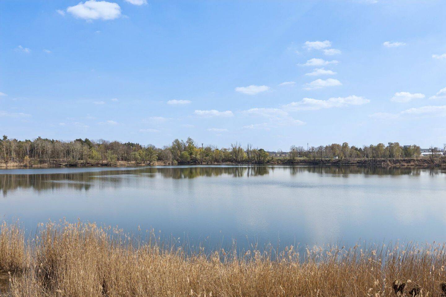 IHR RAUMWUNDER IN SEENÄHE 3-4 Zimmer + 3 Gästeräume + Wellness + Aufstockungsgenehmigung, 13507 Berlin (Reinickendorf Kolonie Am Fließ Kolonie Am Waldessaum Tegel)
