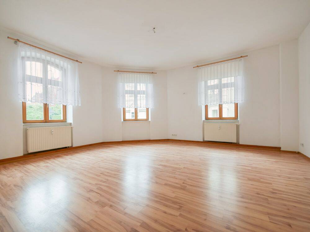 +++Helle 120 m² Wohnung mit Wohlfühlatmosphäre, Einbauküche, Gäste-WC+++, 1844 Neustadt in Sachsen